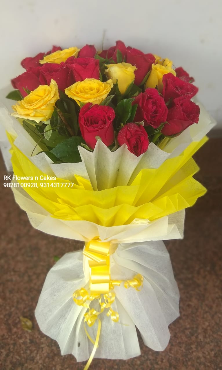 Red & Yellow Roses Bunch